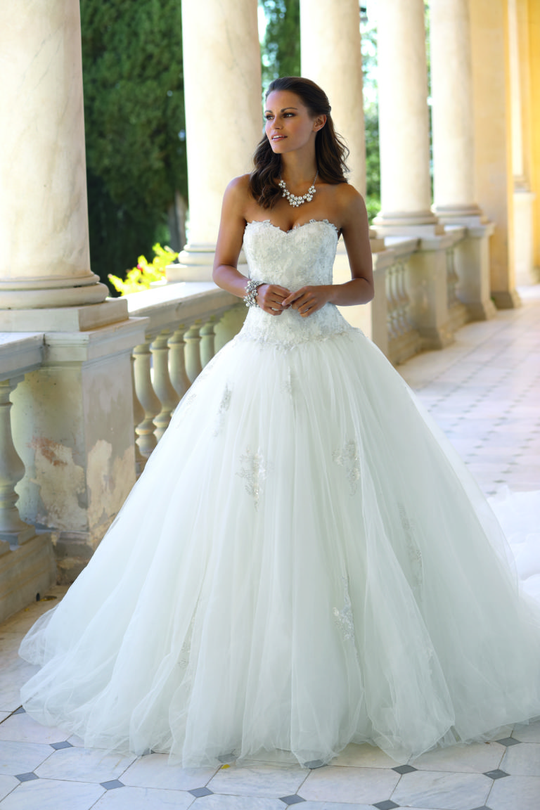 Brautkleid Amberg Prinzessinnenstil Corsage